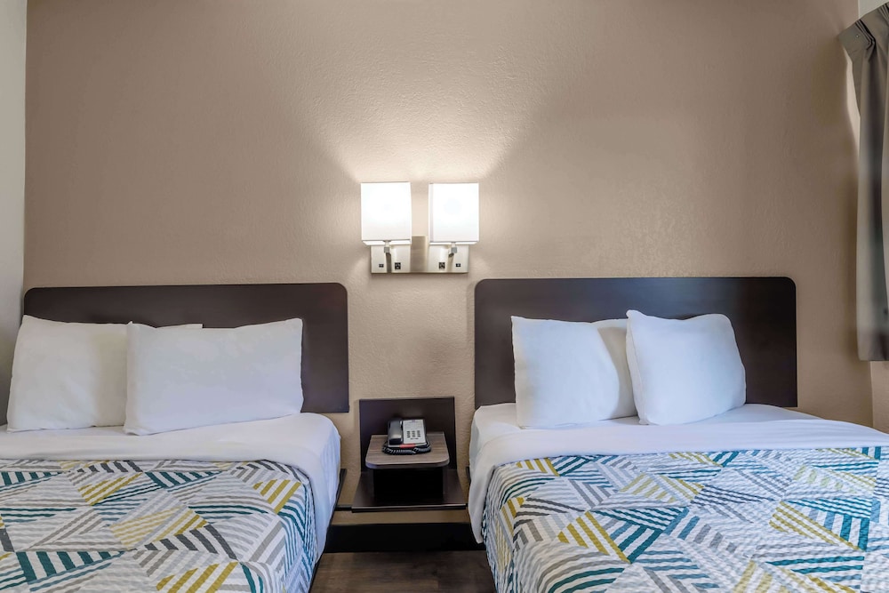Motel6 Elizabethtown, KY 39/55