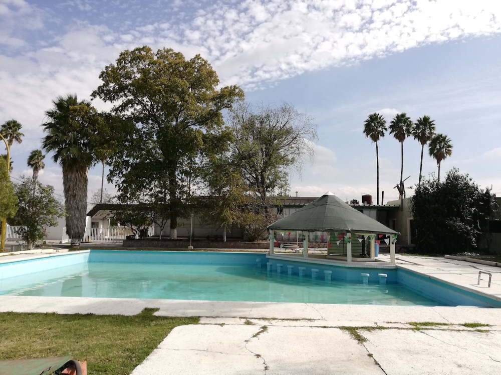 OYO Hotel Oasis, Matehuala 29/33