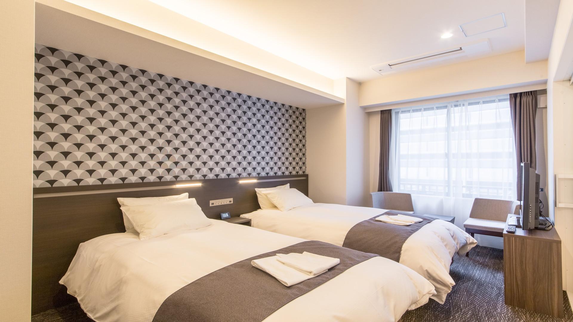 Universal, 2 Double Beds