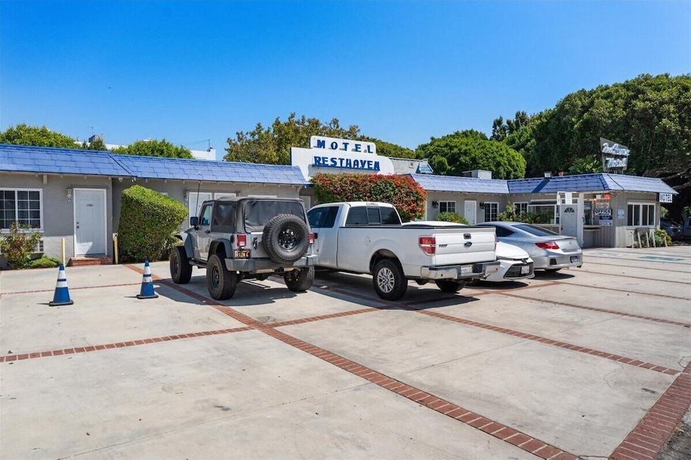 Rest Haven Motel 35/49