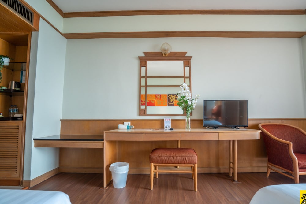 COSY BEACH HOTEL 37/50