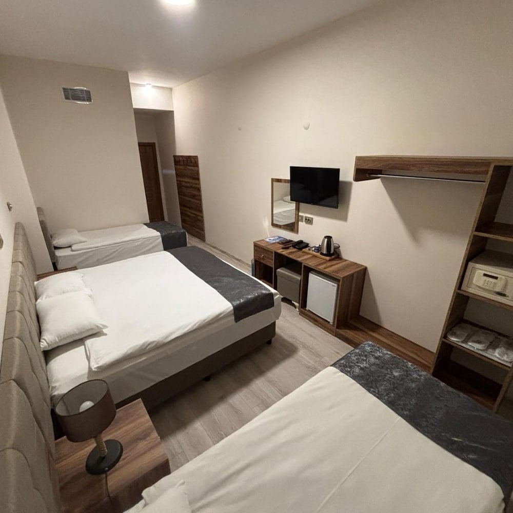 Zumrut Palas Otel 11/44