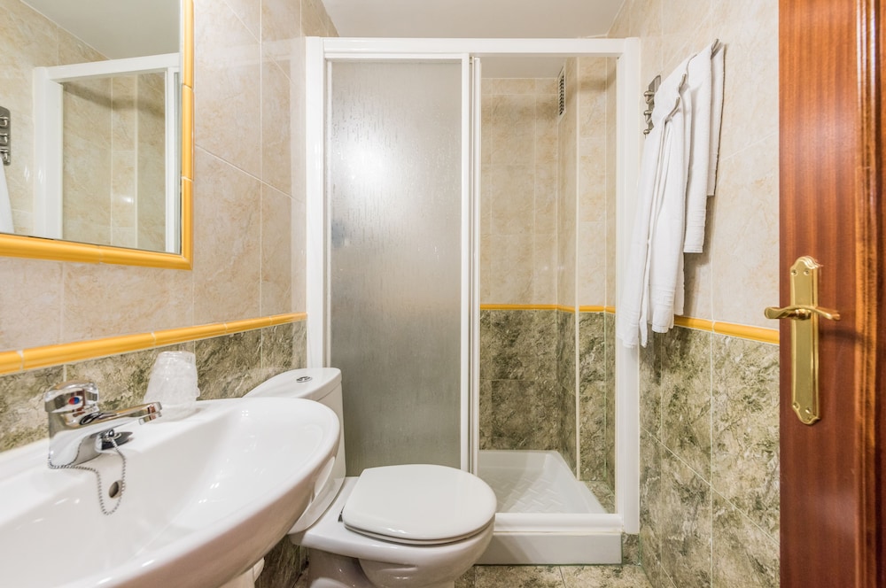 Hostal Arkanta 24/25