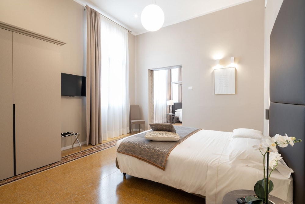 Hotel Palazzo Martinelli Dolfin 26/57