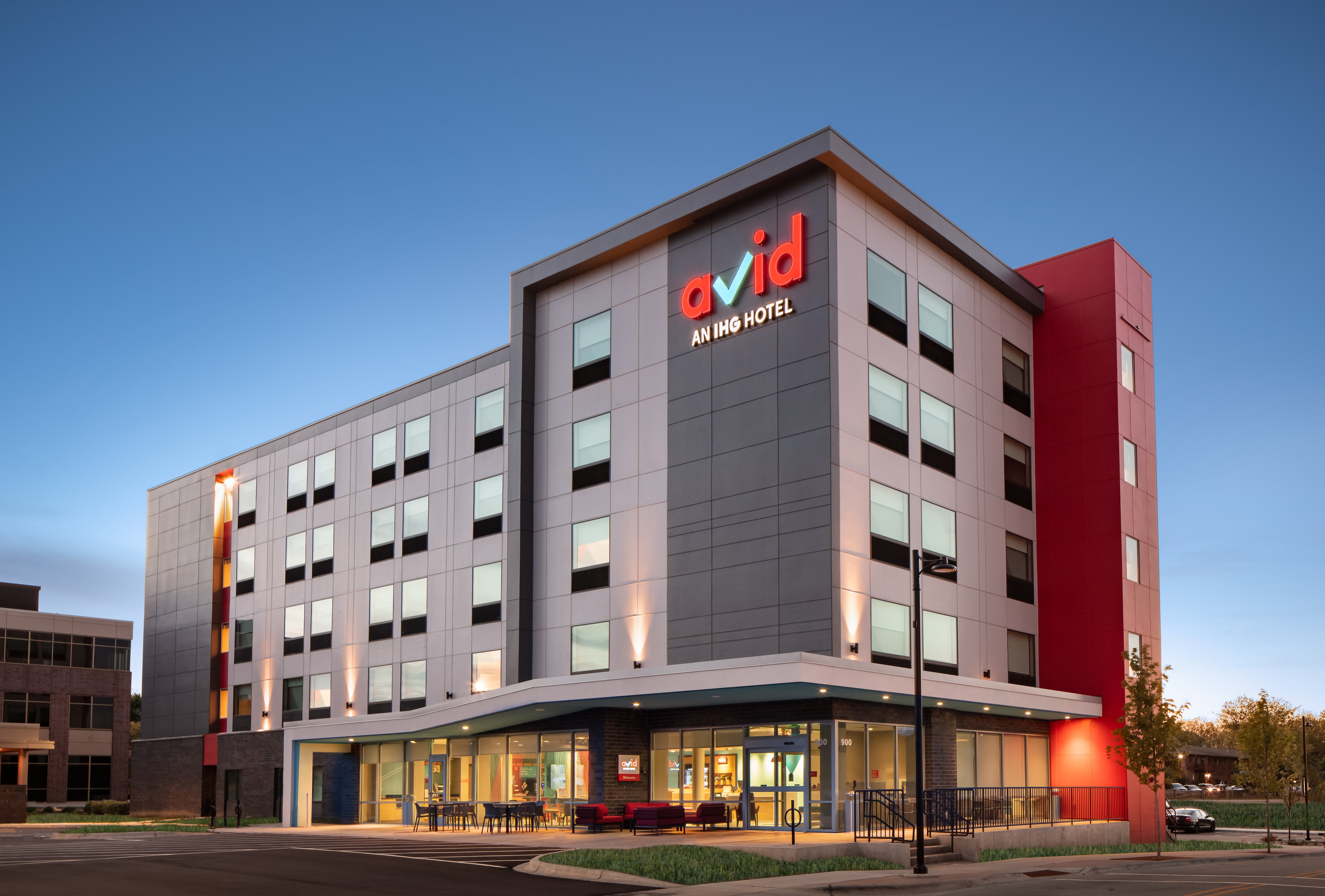 Avid Hotels Madison - Monona 2/33
