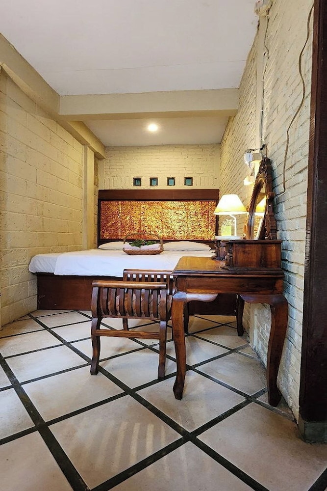 NILA HOUSE, Sharia Family Home Stay by ZUZU 5/73