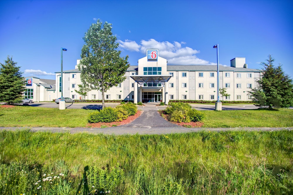 Motel6 Huntsville, ON 48/53