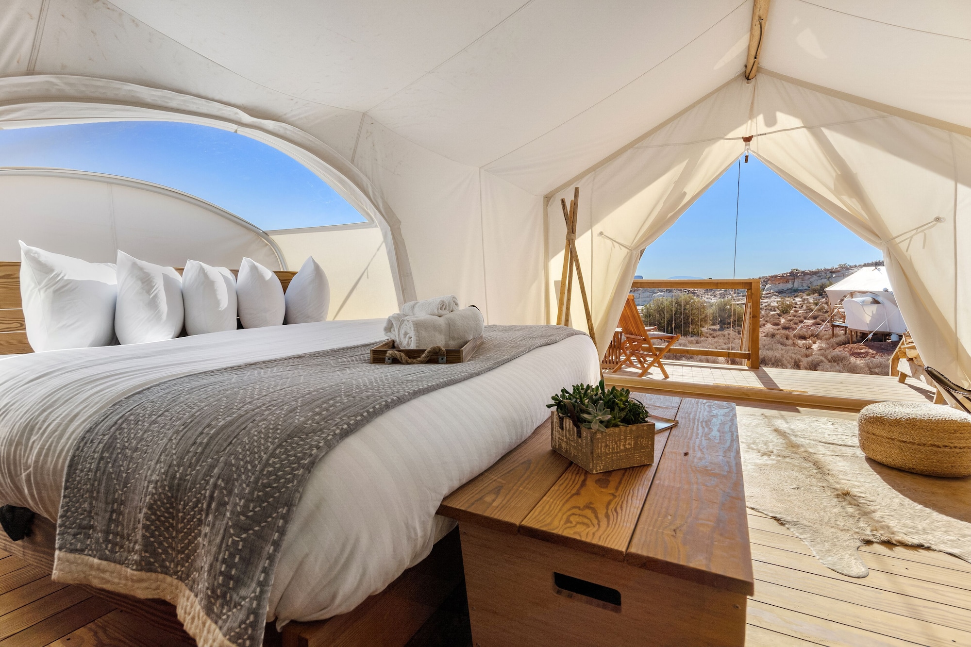 Kids, Stargazer, Tent, King and Twin Beds, Private Bathroom