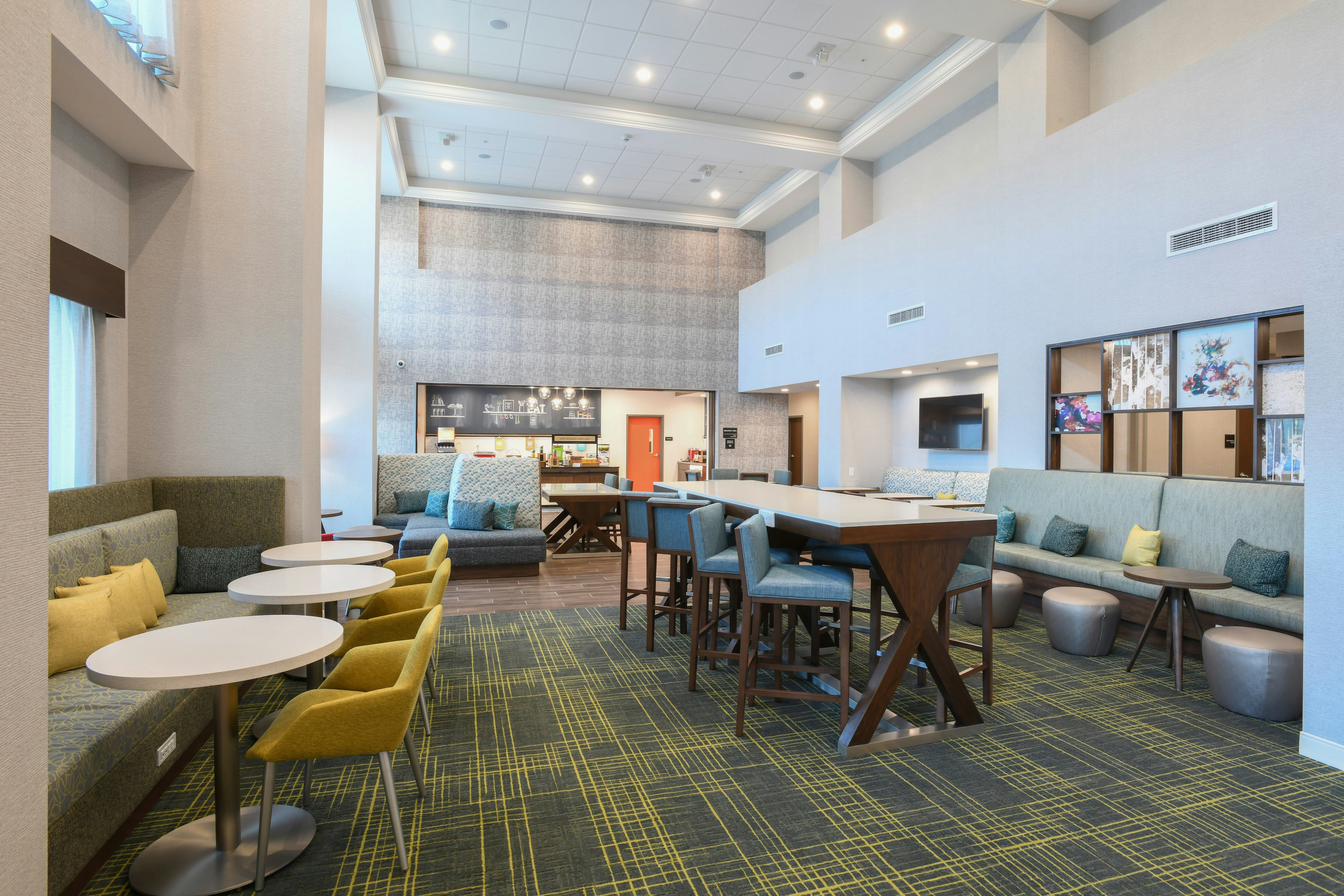 Hampton Inn and Suites Cincinnati Liberty Township 36/49
