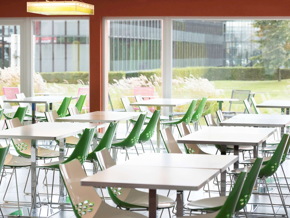 IBIS STYLES NIVELLES 48/73