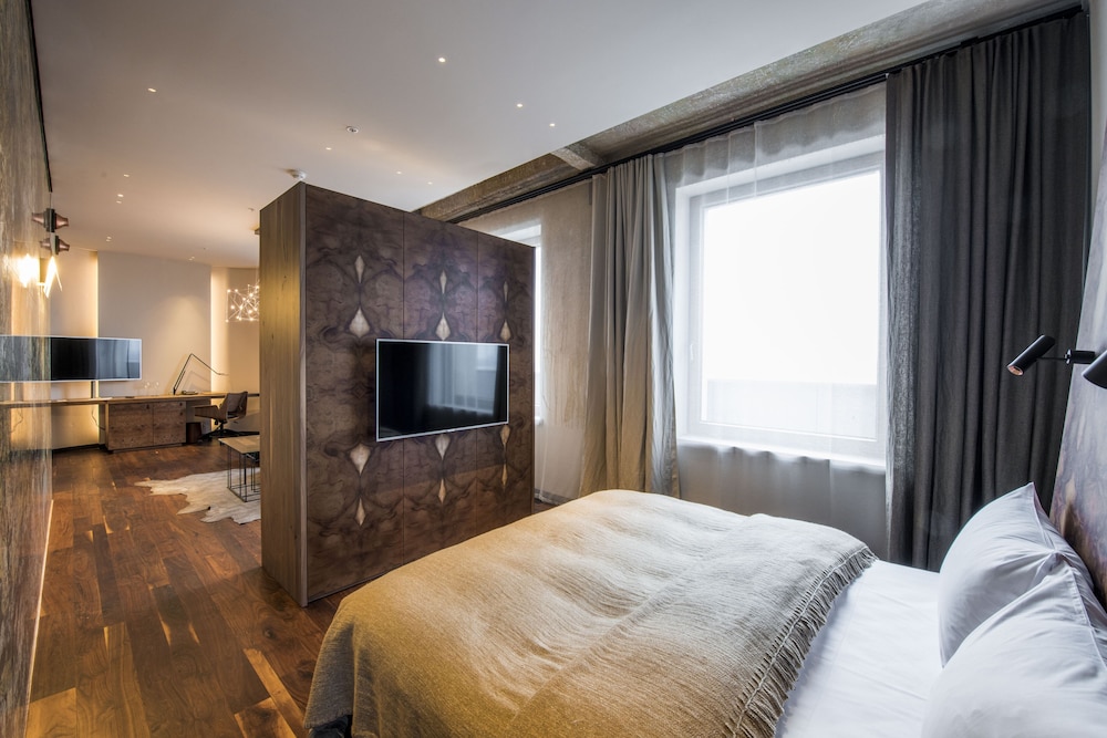 Hotel Warszawa 20/70