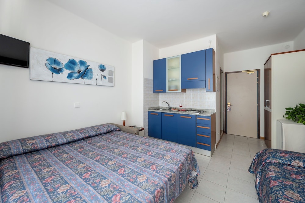 Aparthotel Pineda 17/55