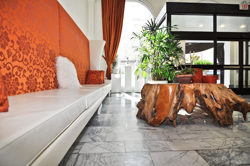 HOTEL JULIAN 23/50