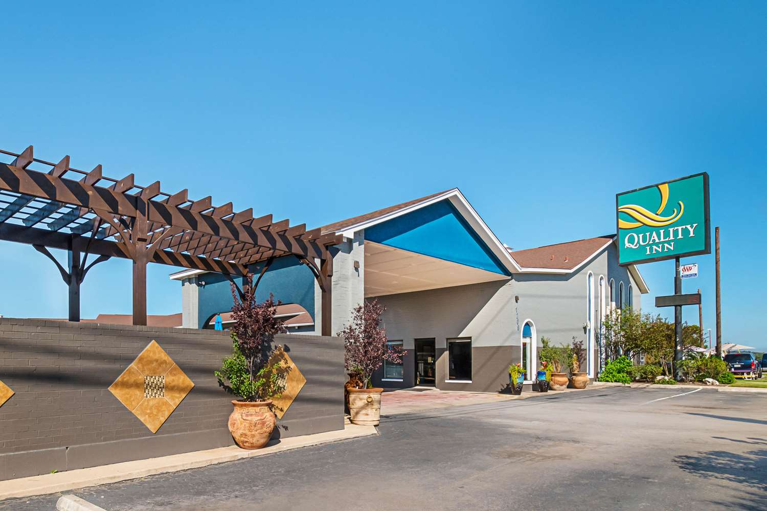Quality Inn Near Lake Marble Falls 2/42
