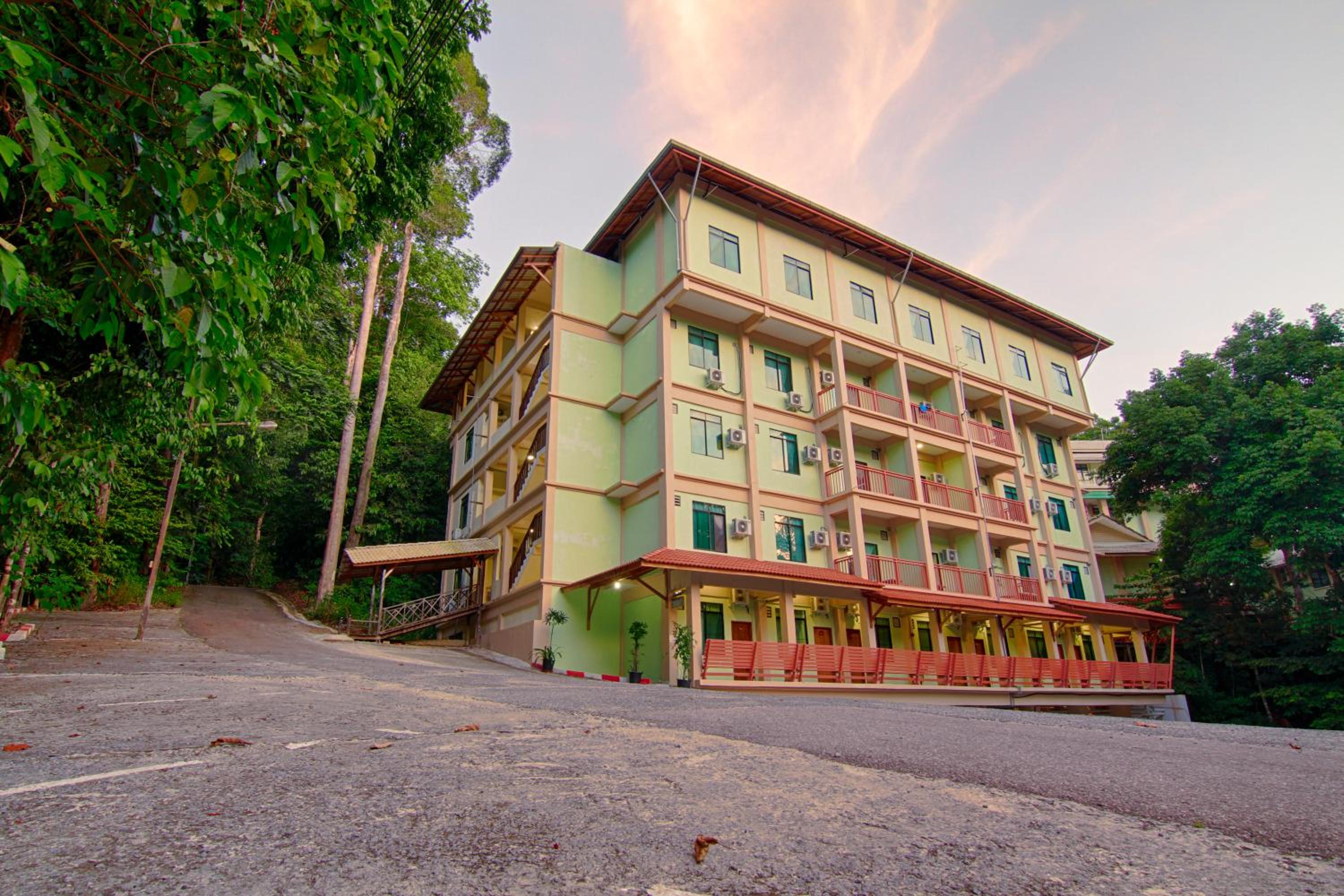 BORNEO TROPICAL RAINFOREST RESORT 7/55