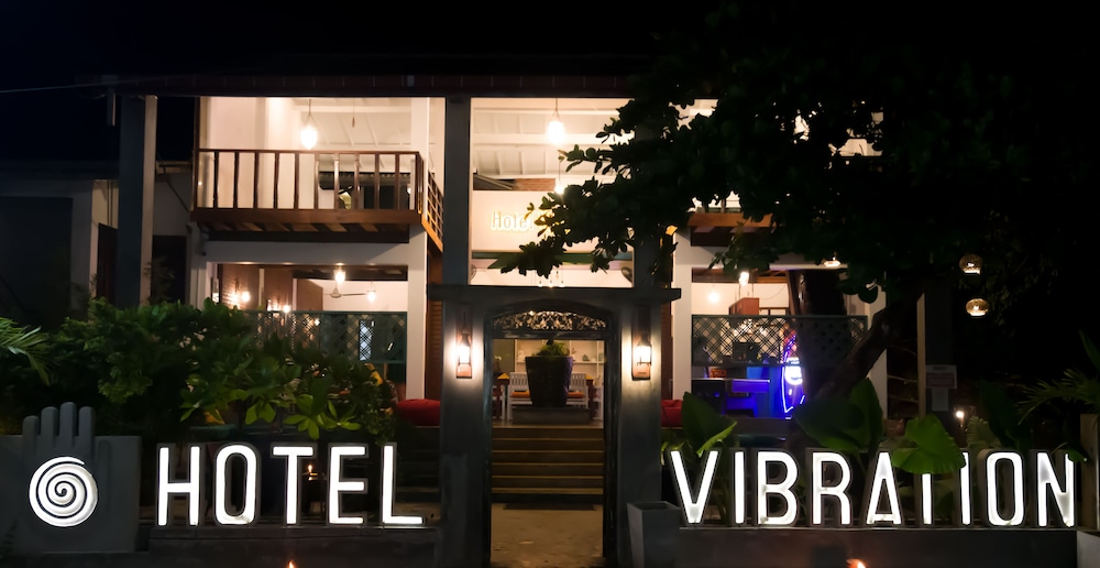 Vibrartion Hotel 4/50