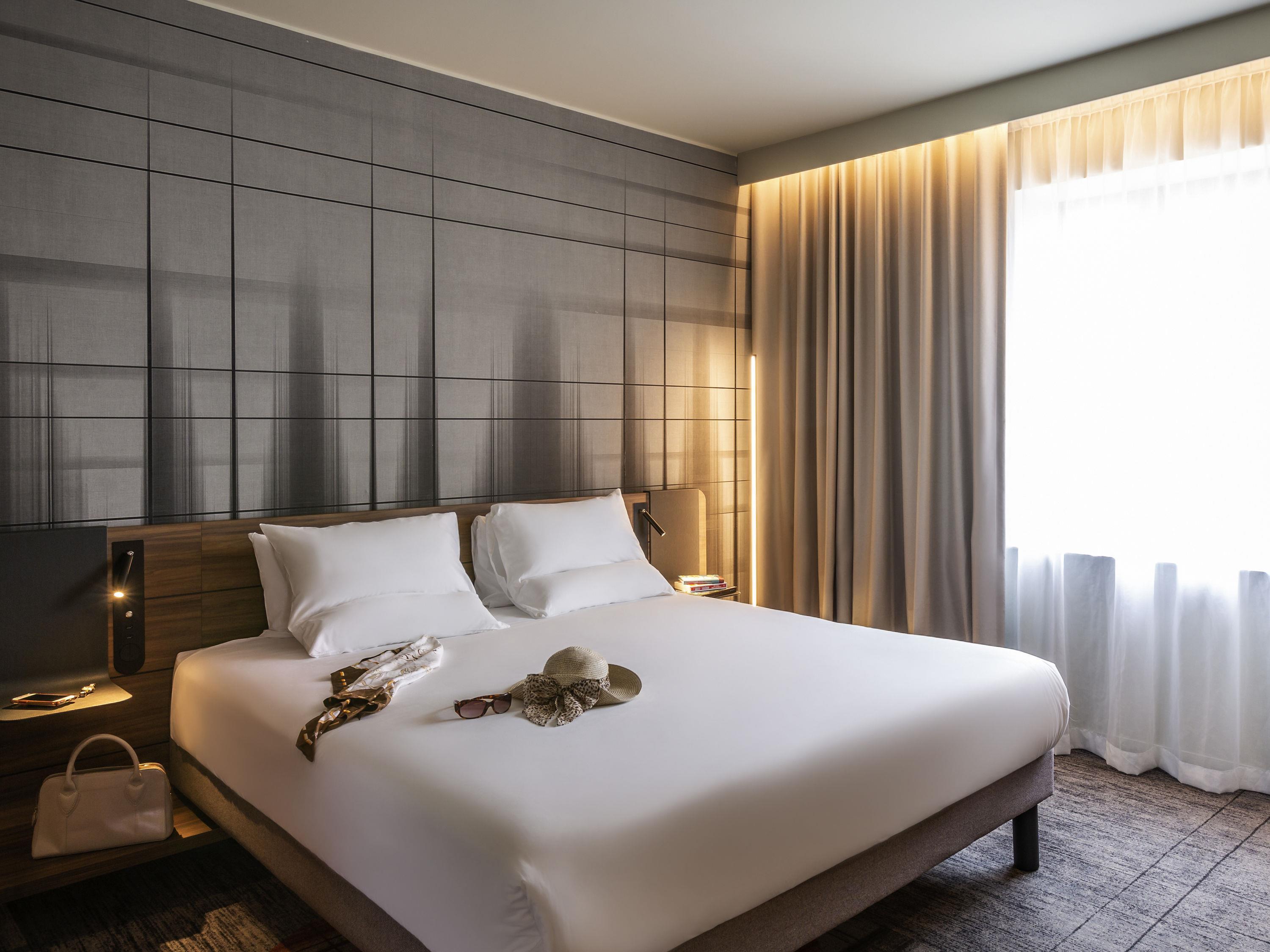 SUPERIOR, QUEEN BED, ACCESSIBLE