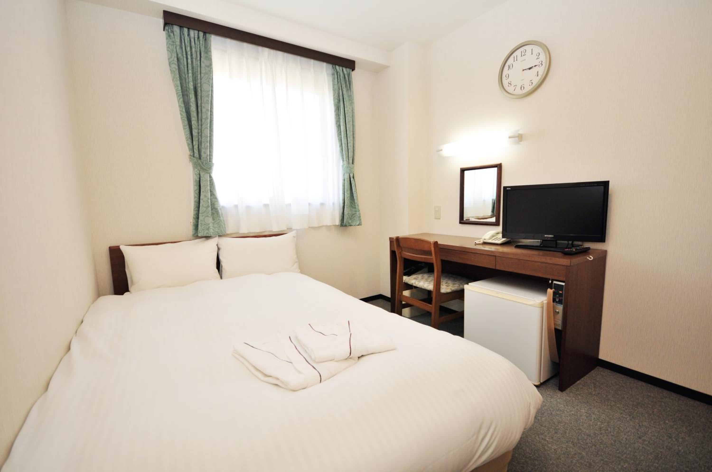 Semi Room, Semi Double Bed, Small
