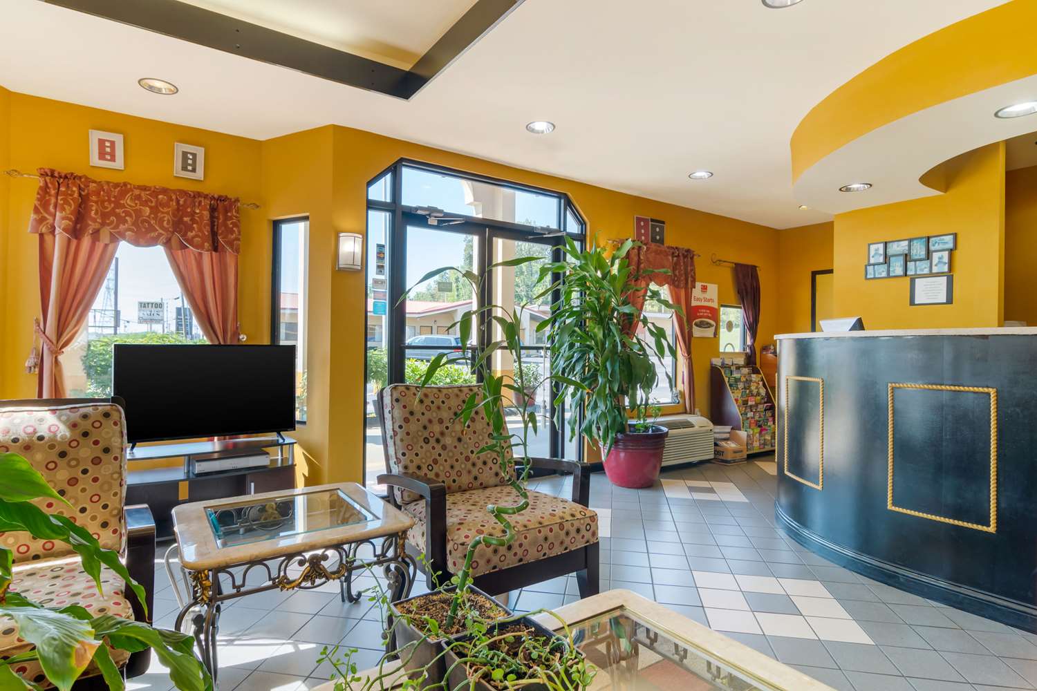 Econo Lodge Inn And Suites Near Chickamauga Battlefield 3/6