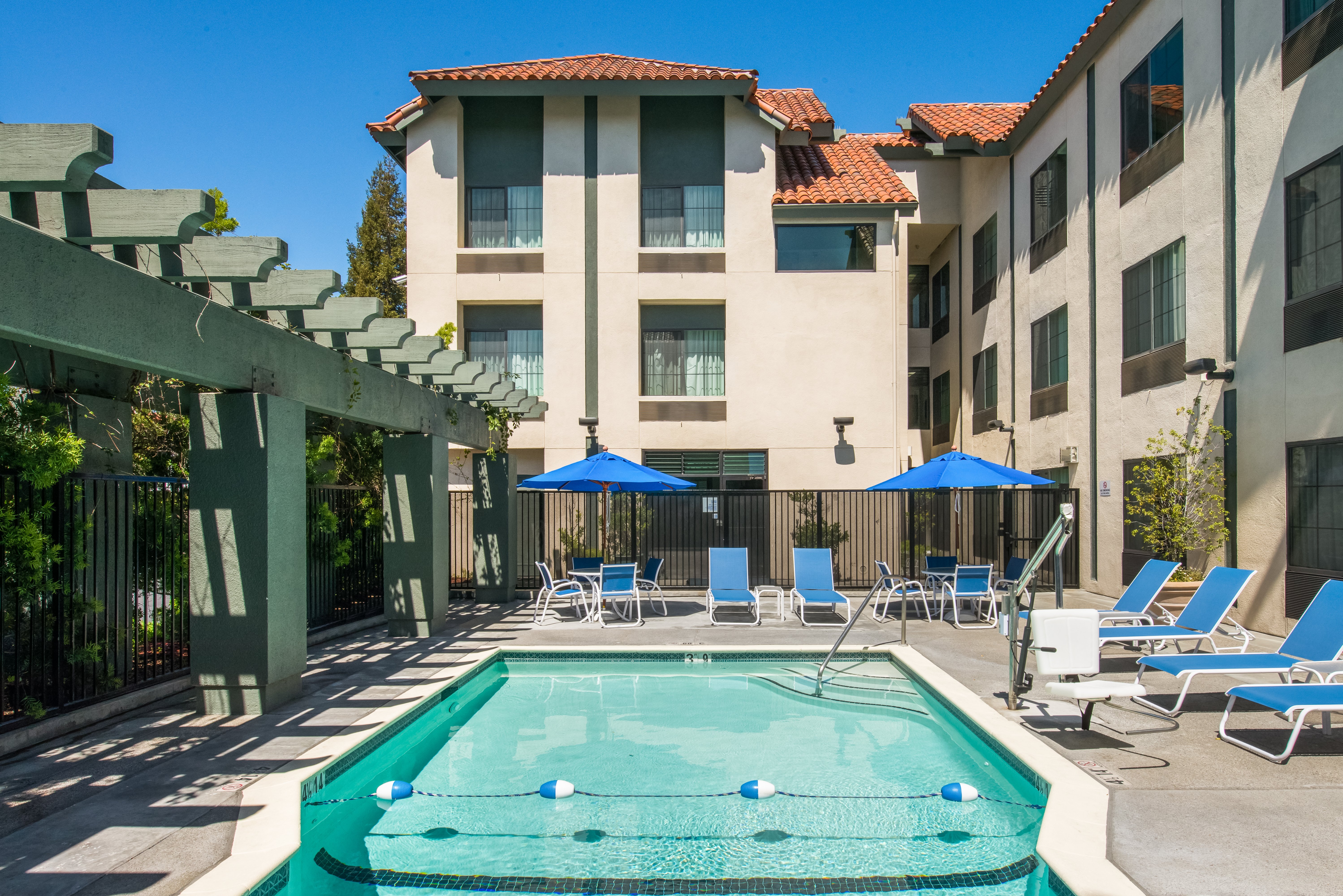 Holiday Inn Express Hotel Suites Santa Clara Silicon Valley 71/75