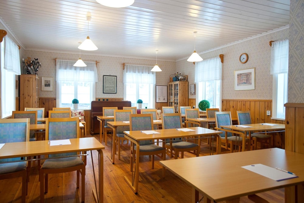 Insjöns Hotell Sweden Hotels 31/48