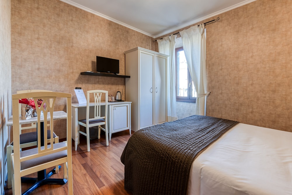 LUXURY, DOUBLE BED