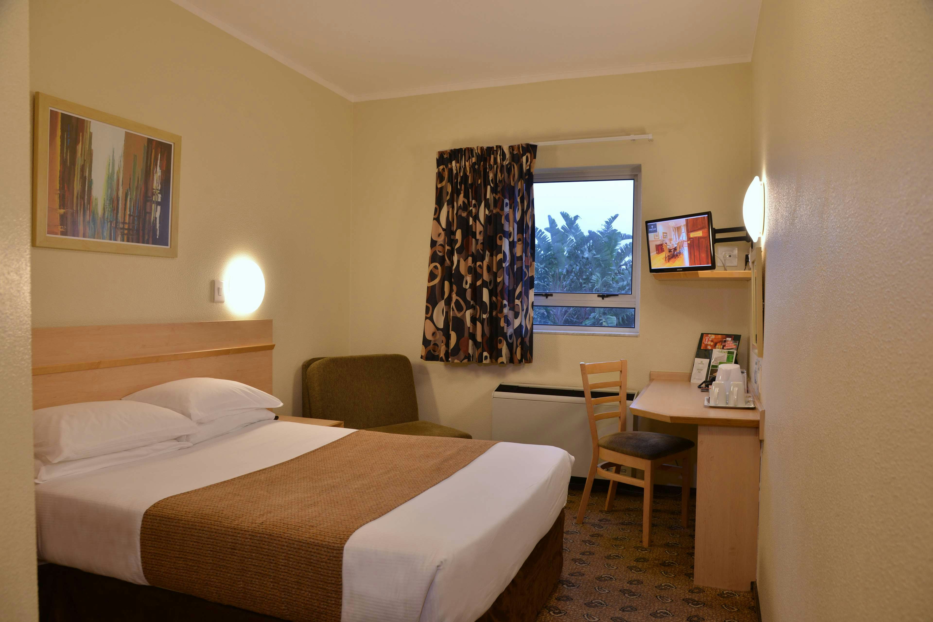 Road Lodge Gqeberha Airport 3/10
