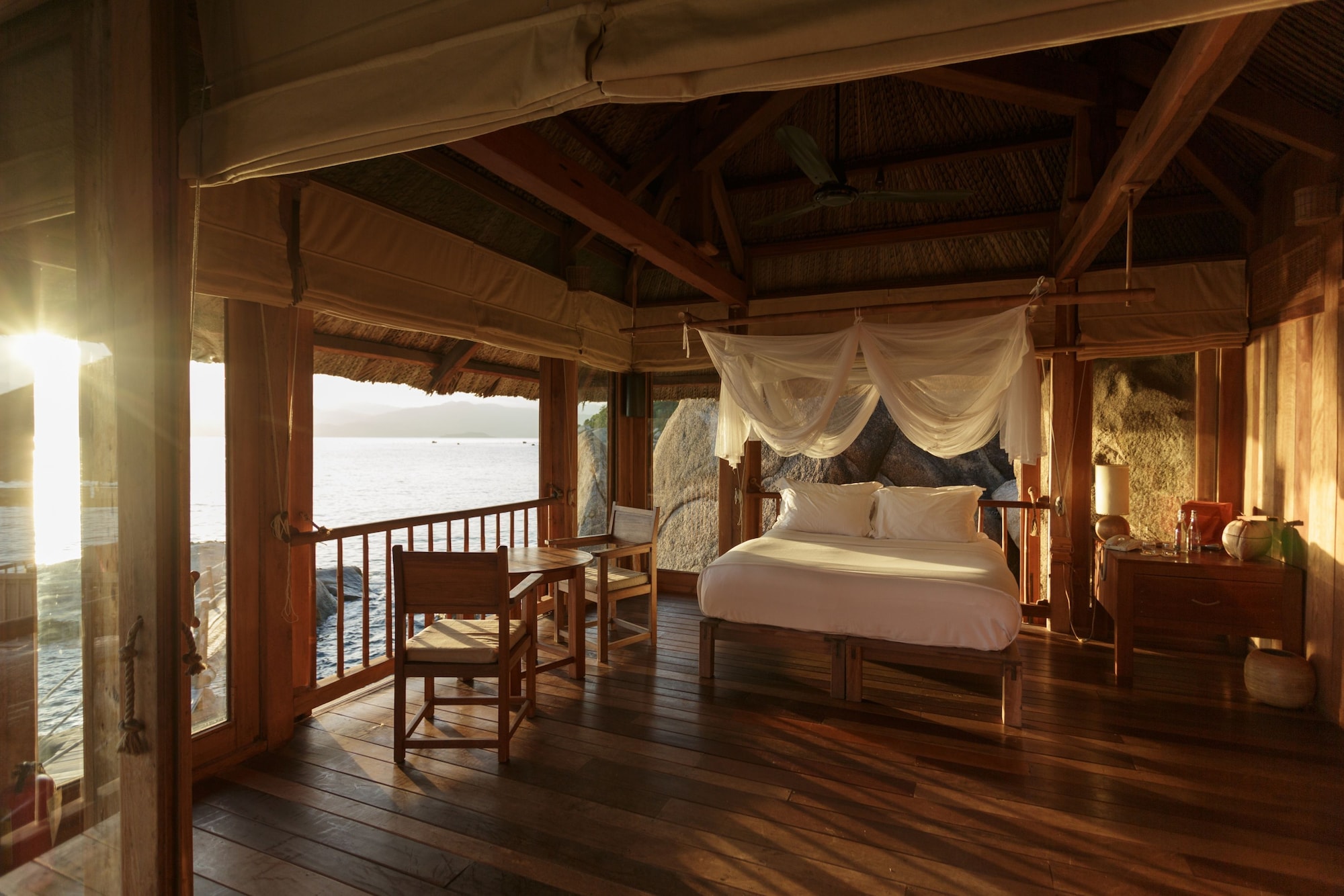 Retreat, Rock, 3 Queen Beds