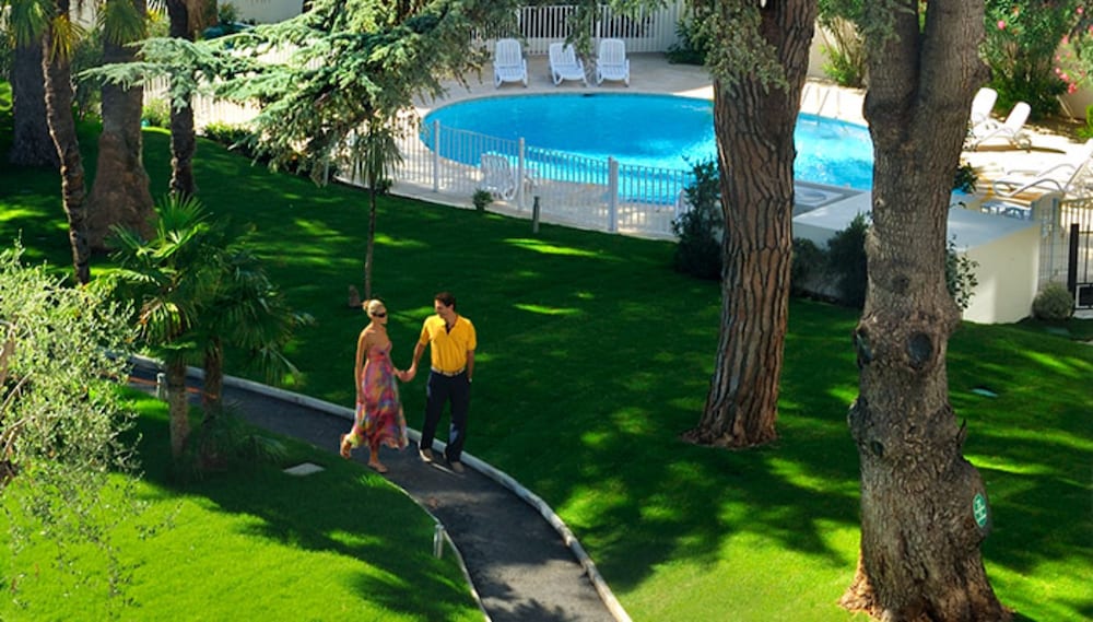 Residence Resideal Premium Cannes 38/42