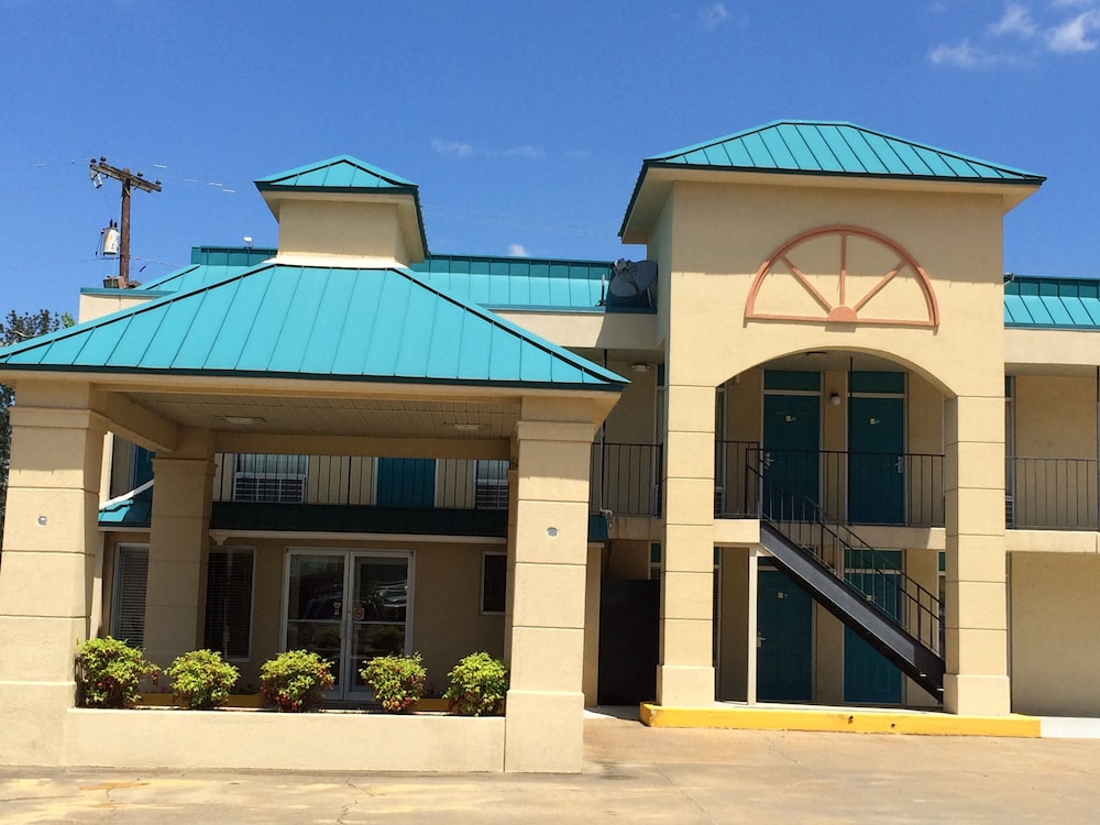 Americas Best Value Inn Kosciusko 8/30