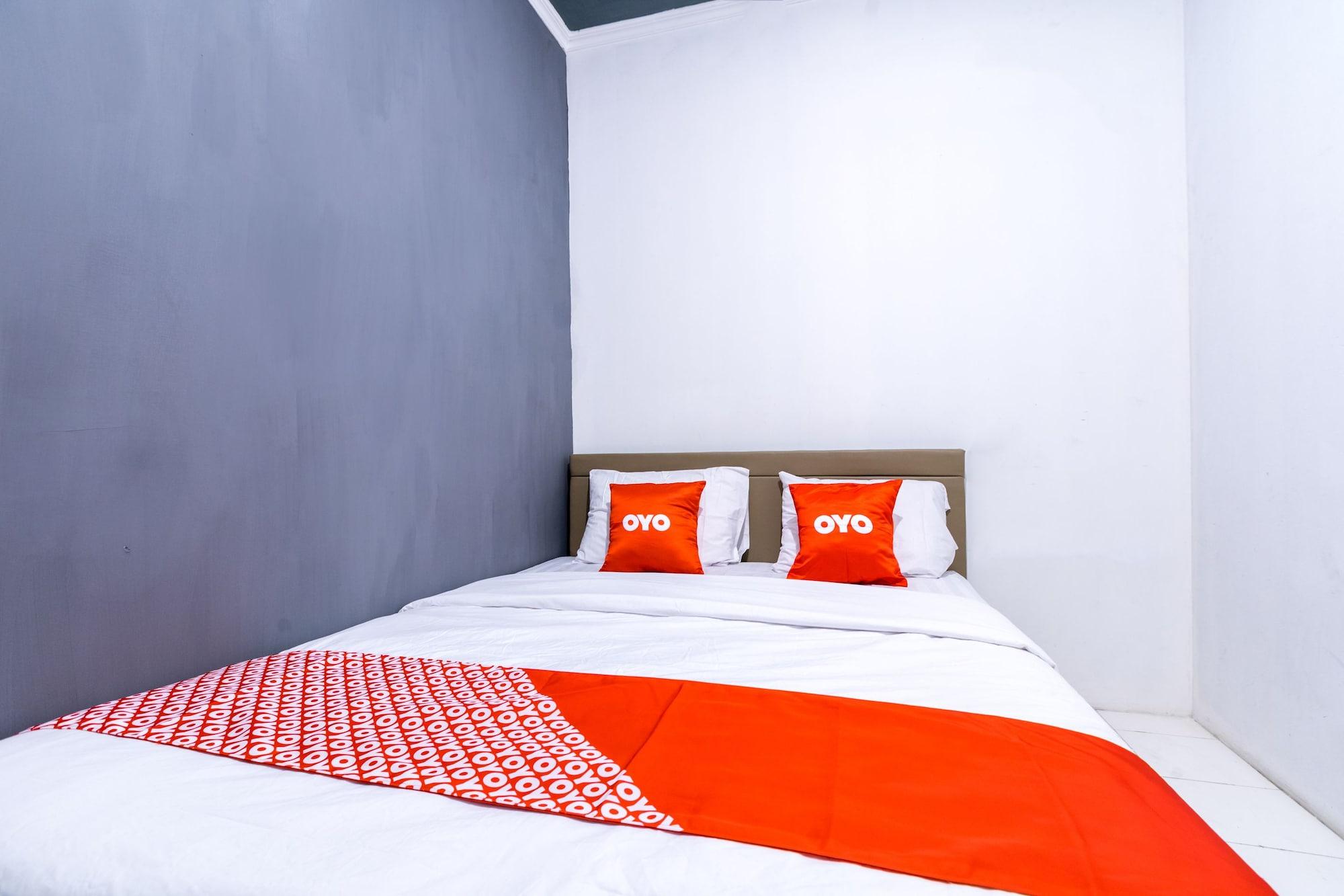 OYO 1421 Kasmaran Guest House Syariah 11/32