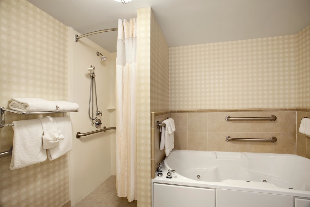 Hilton Garden Inn Harrisburg East 9/32