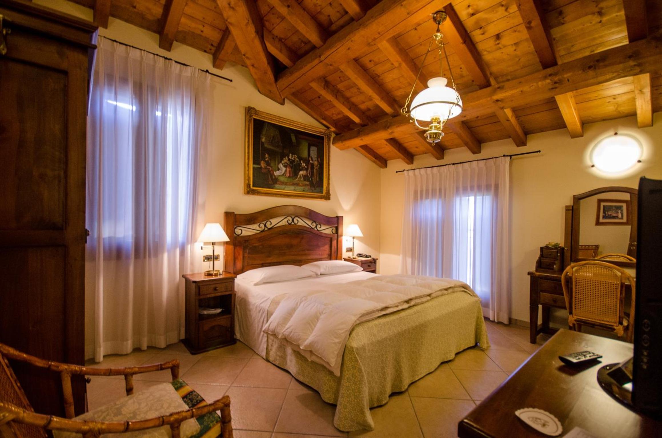 Junior Suite, King Bed