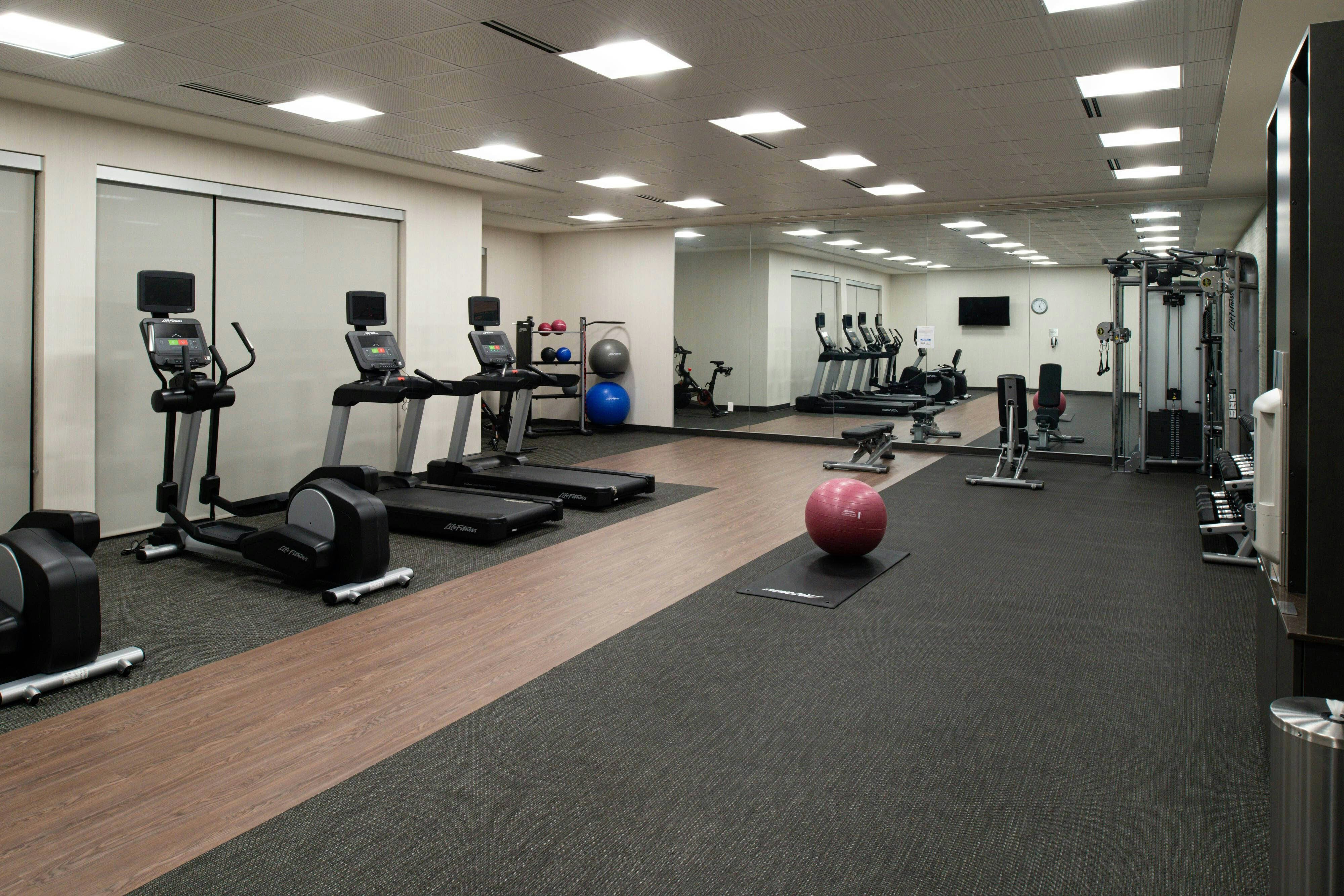 Courtyard by Marriott Charlotte Steele Creek 6/13
