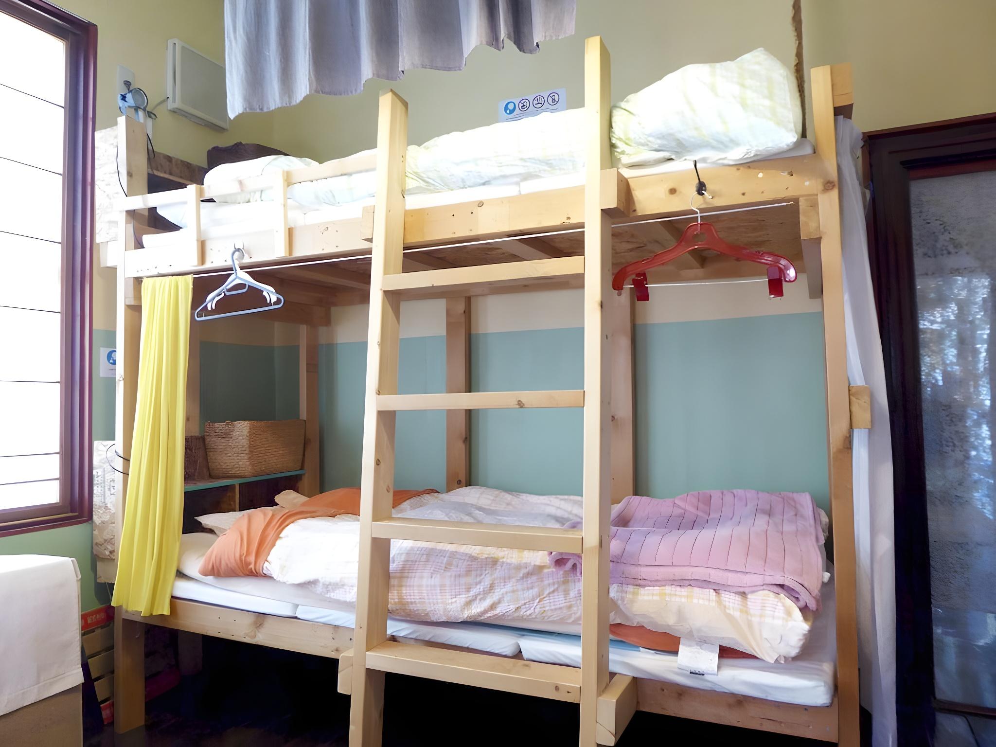 FEMALE DORM, FEMALE ONLY, BASIC