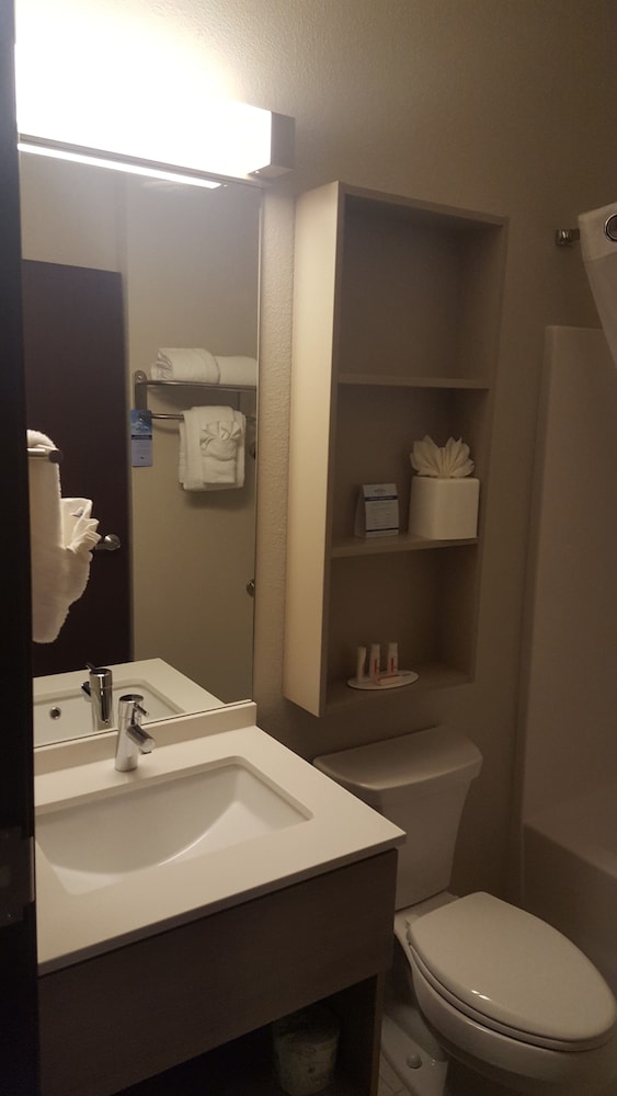 Microtel Inn And Suites By Wyndham Perry 17/41