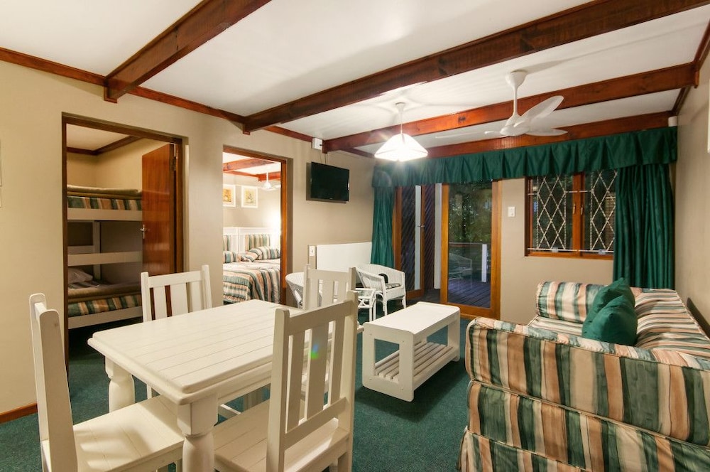 Pine Lodge Resort 47/70