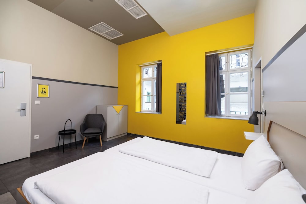 ROOM, DOUBLE BED, PRIVATE BATHROOM