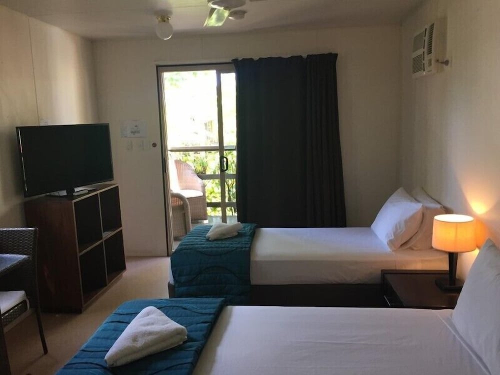 Wongai Beach Hotel 19/75
