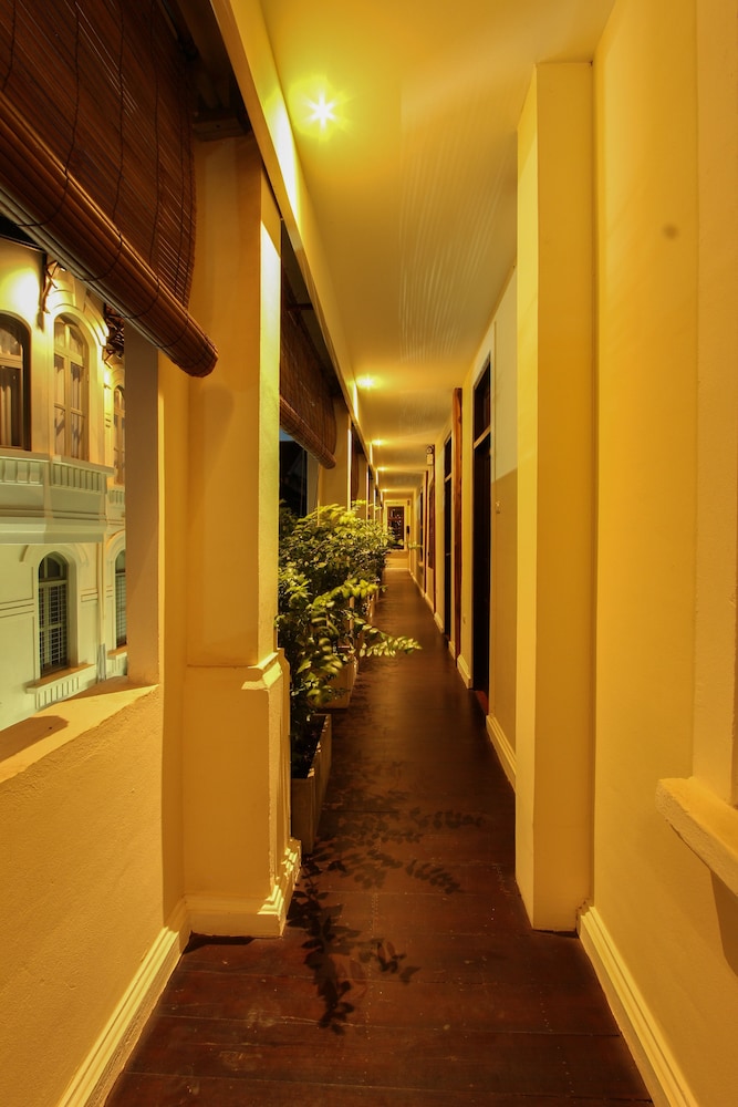 Le Luxe Boutique Hotel 51/56
