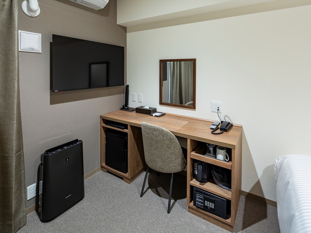Hotel Reference Tenjin III 11/15