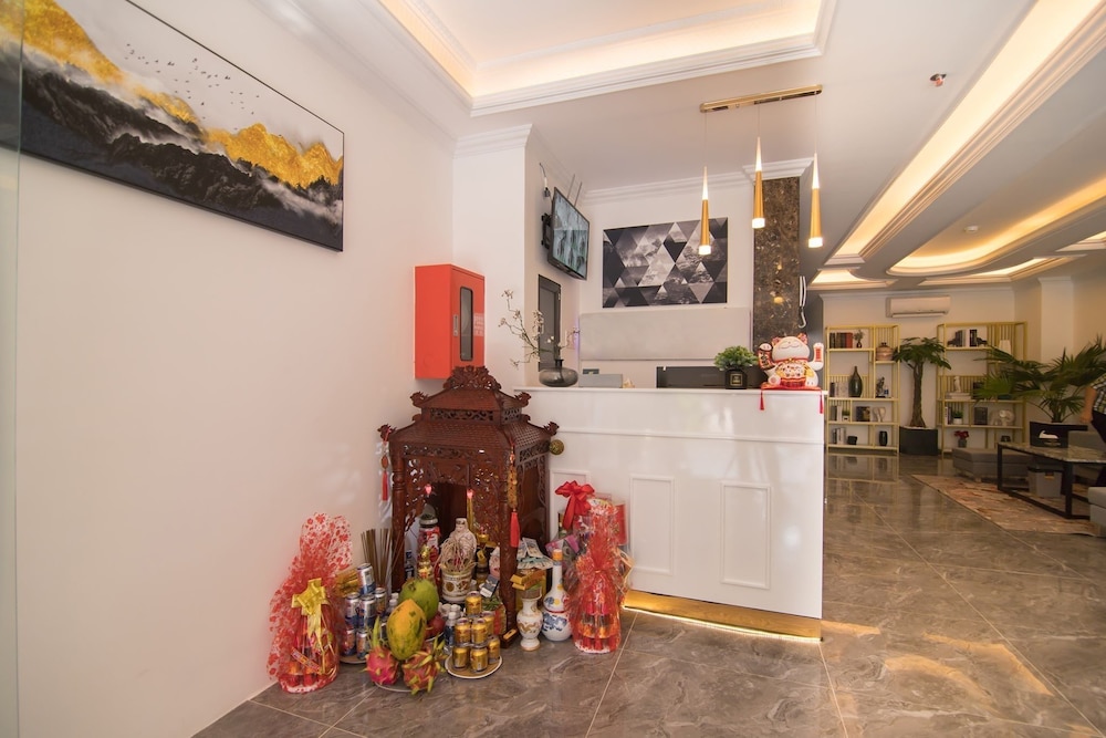 The Passion Hotel Airport - 5 minutes to Tan Son Nhat 9/50