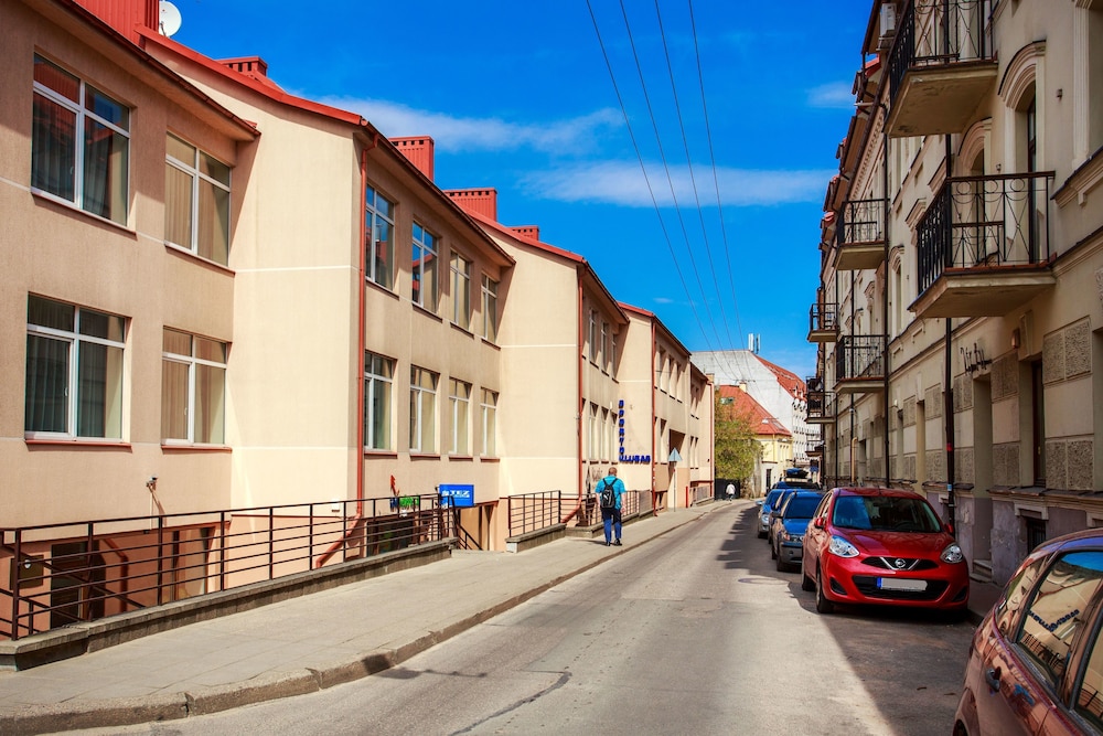 Old Town Trio Hotel 42/54