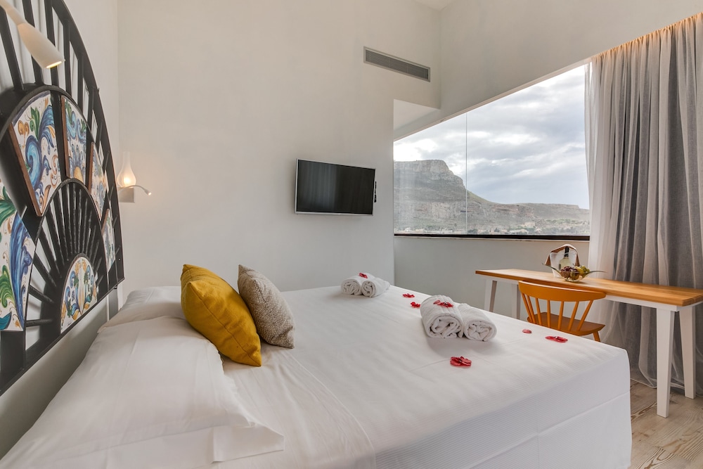 The Tonnara of Bonagia Resort 24/71
