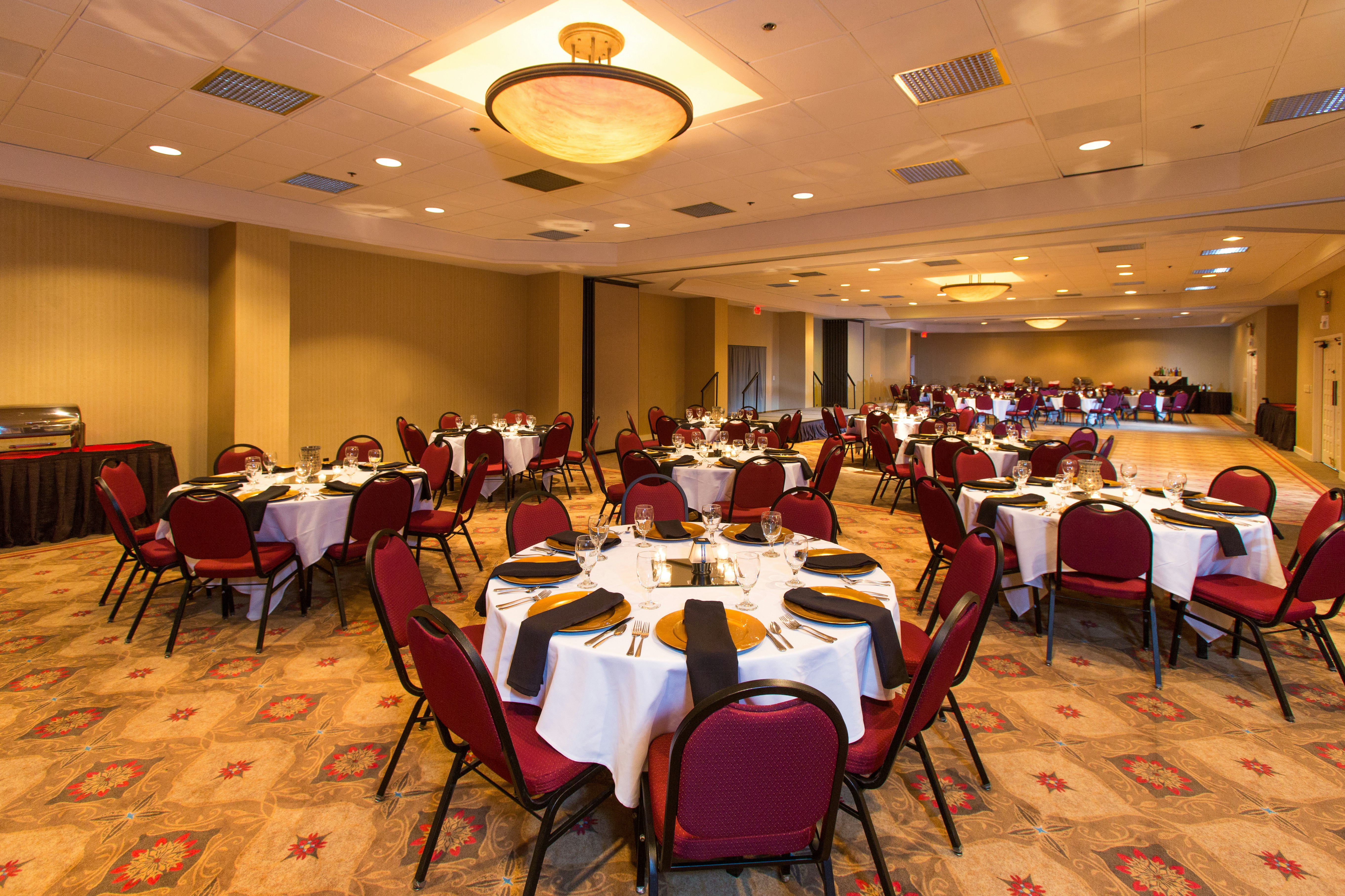Embassy Suites by Hilton Tulsa I-44 42/46