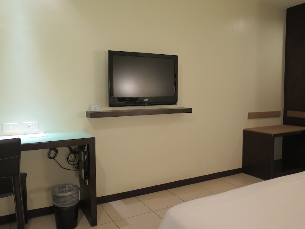 Circle Inn - Iloilo City Center 35/50