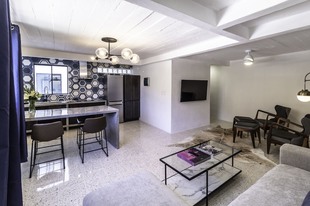 Cuale Condo Retreats 36/50