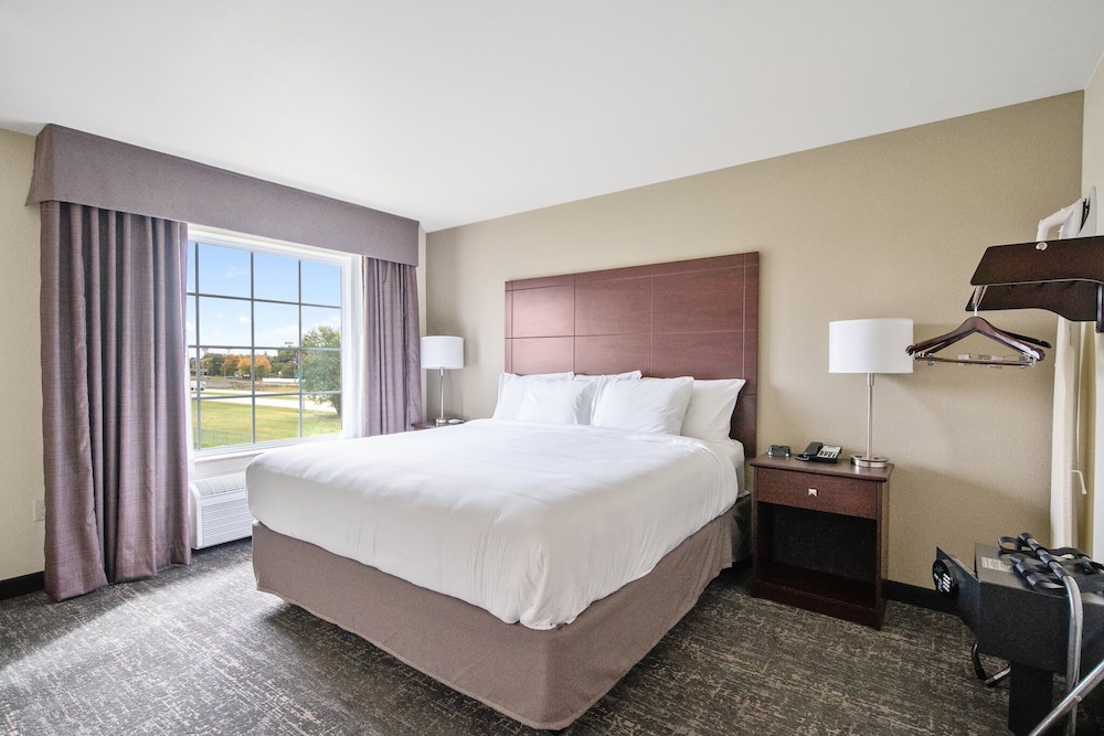 Comfort Inn & Suites Morgan - South Ogden 29/63