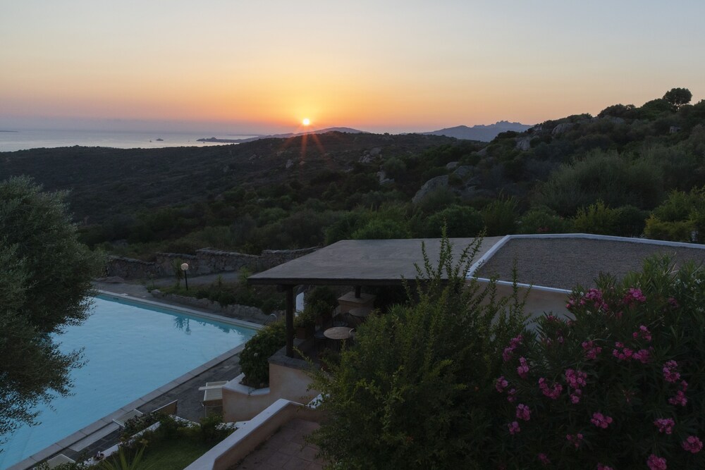 Micalosu Hotel 52/60