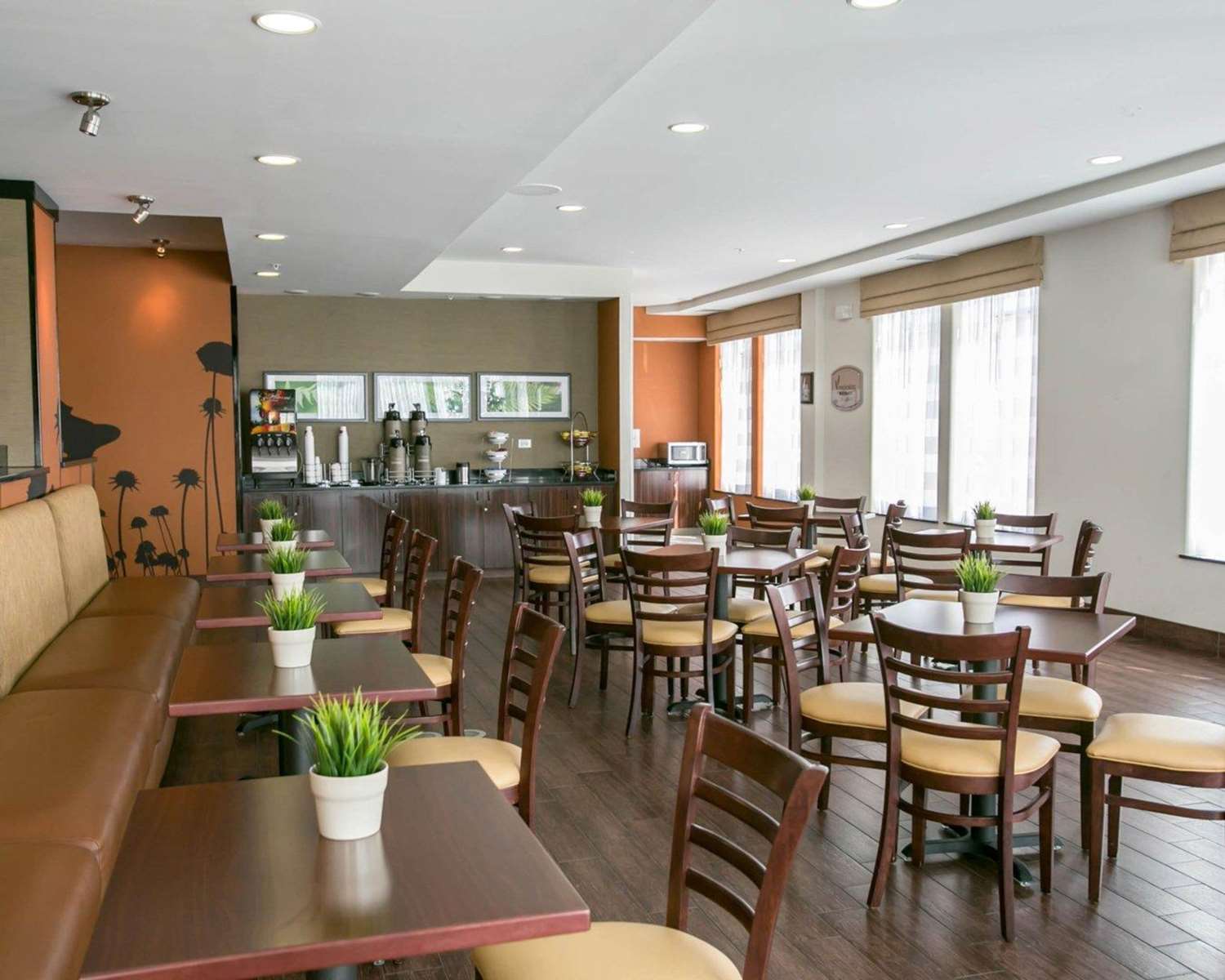 restaurant cafeteria